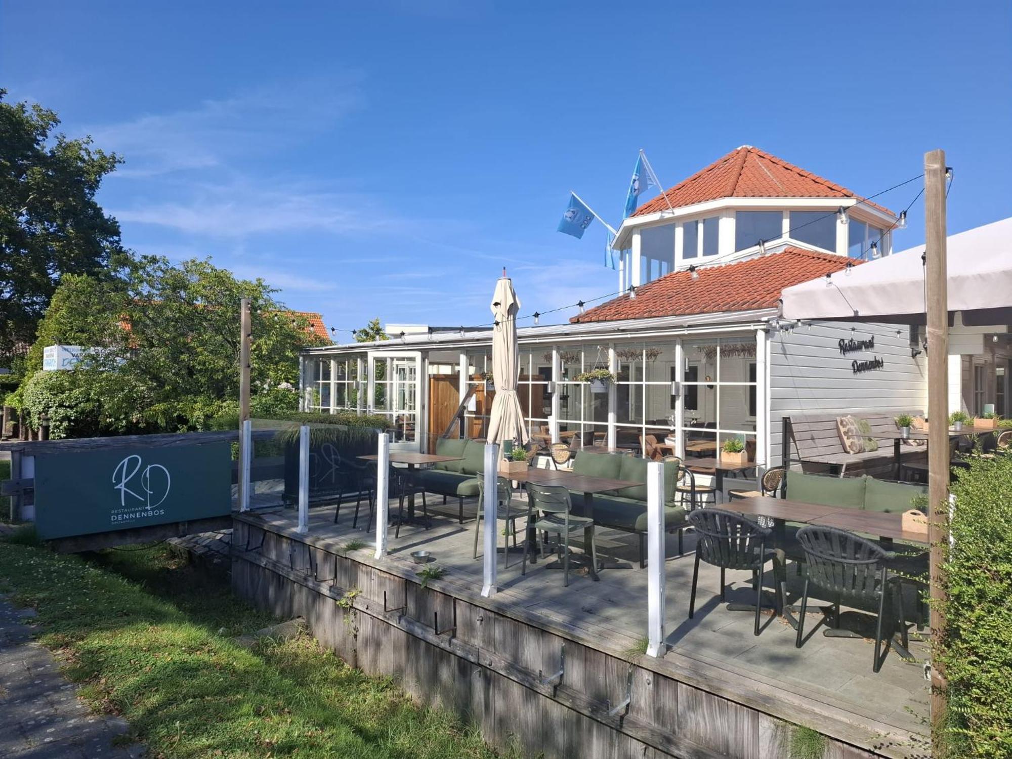 Strandhotel Dennenbos Oostkapelle Exterior foto